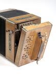 0019-det3.jpg; 0019; Mechanische accordeon, 'Tanzbär'Self-playing Roller Accordion ‘Tanzbär’; tongeninstrument met rolreed instrument with roll3candidatekandidaatcandidatKandidatcandidatokandidatמועמדkandidat候選人